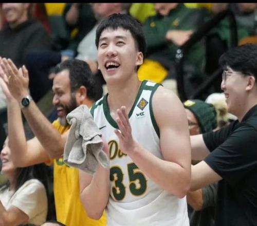 荣耀梦想,双冠王国米,球迷情谊胜,金年会,金年会官网,中国金年会,金年会入口